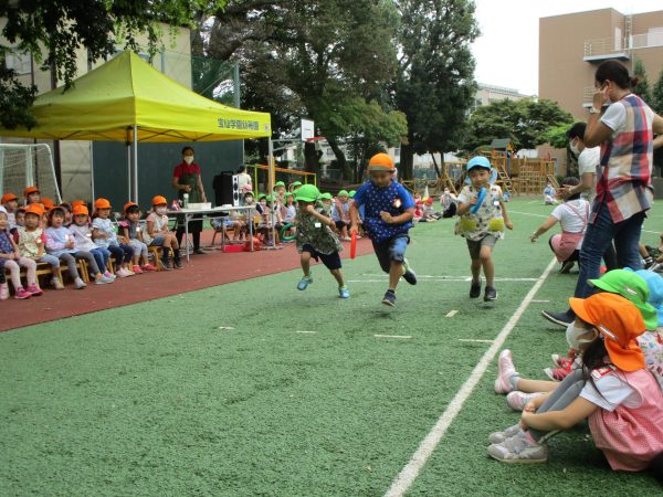 年長組のリレーをみんなで応援しました！　9月17日（金）