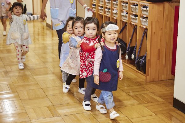 宝 仙 学園 安い 幼稚園 エプロン